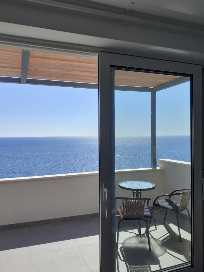 Appartement 87 *
